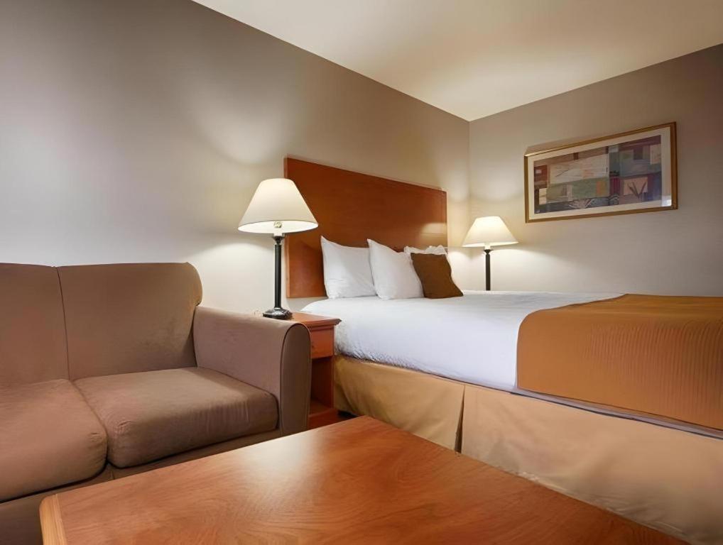 Best Western Plus Twin View Inn And Suites Реддинг Экстерьер фото