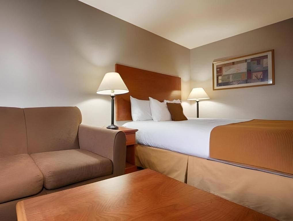 Best Western Plus Twin View Inn And Suites Реддинг Экстерьер фото