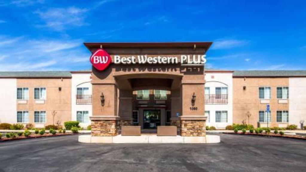 Best Western Plus Twin View Inn And Suites Реддинг Экстерьер фото